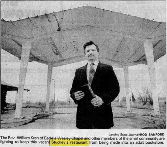 Stuckeys - Mar 1989 Battle Over Adult Book Store At Eagle Location (newer photo)